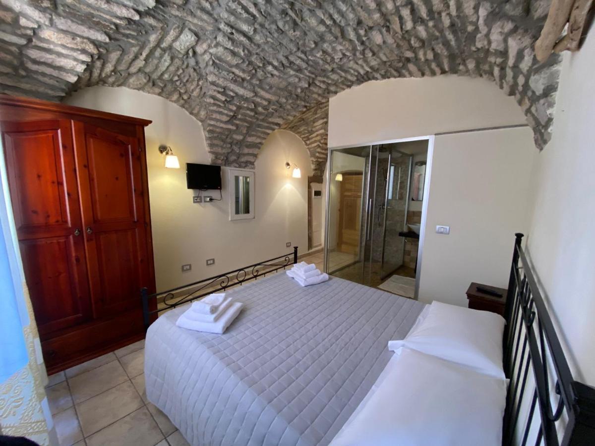 La Vecchia Torre Hotell Bosa Eksteriør bilde