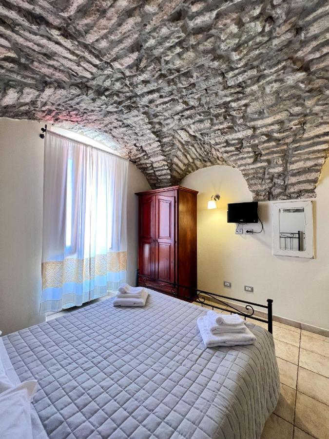 La Vecchia Torre Hotell Bosa Eksteriør bilde