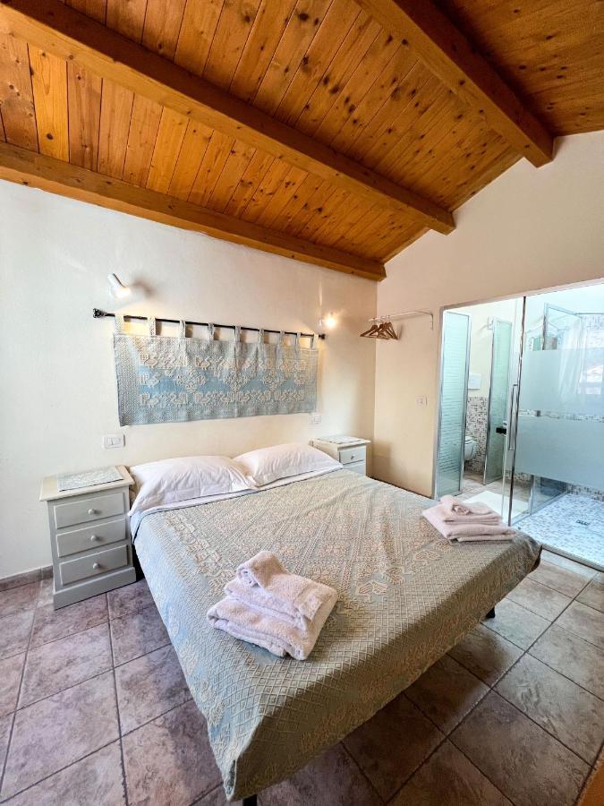 La Vecchia Torre Hotell Bosa Eksteriør bilde