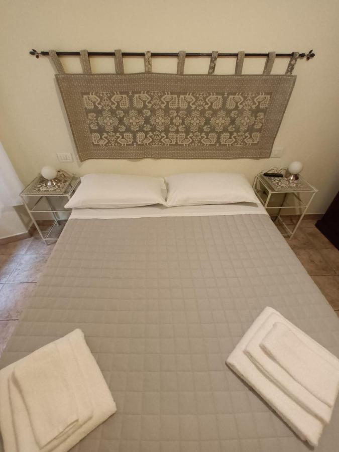 La Vecchia Torre Hotell Bosa Eksteriør bilde